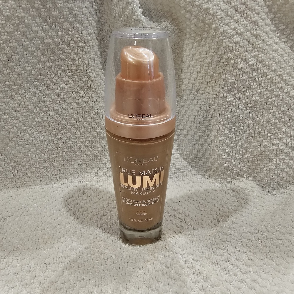 Discontinued L'Oreal True Match Lumi Foundation True Beige N5